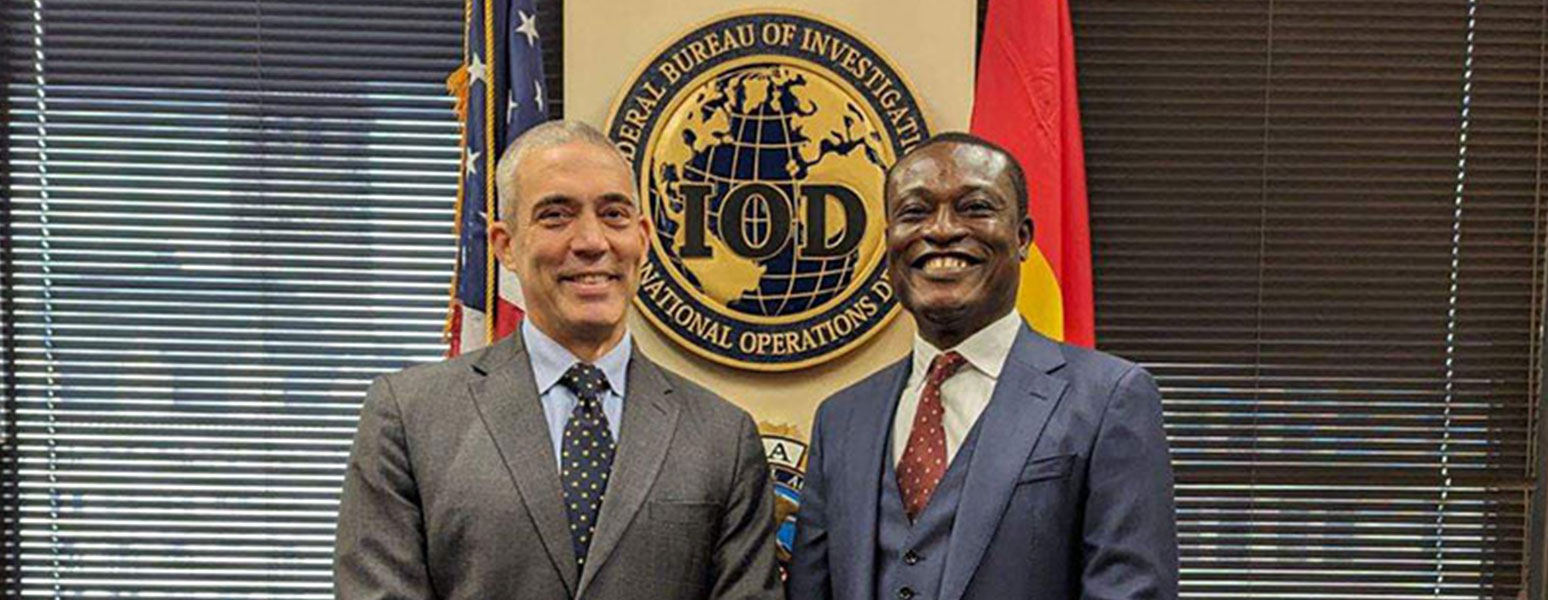 Special Prosecutor meets officials of FBI in Washington